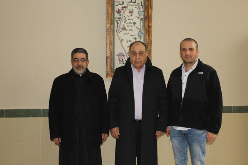 الكتاب المقدس تتبرع بطرود غذائية لحالات محتاجة في المحافظة